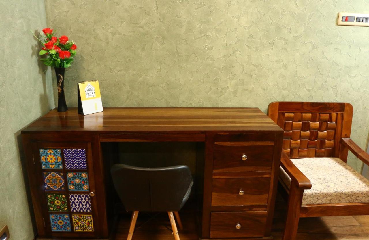 蓬蒂切里Penthouse 2Bhk With Bathtub And Terrace别墅 外观 照片