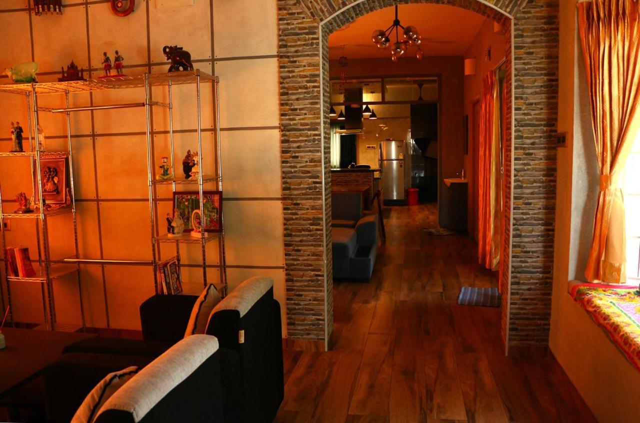 蓬蒂切里Penthouse 2Bhk With Bathtub And Terrace别墅 外观 照片